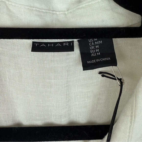 Tahari NWT linen blend medium button down - Picture 3 of 7